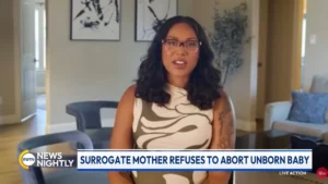Surrogatmoderen McKenna West
