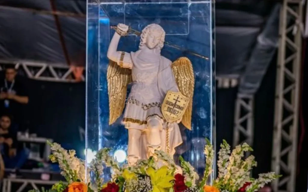 Pilgrimsstatuen af ærkeenglen Sankt Mikael
