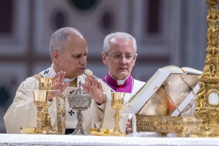 Pave Leo XIV fejrer messen til minde om Herrens nadver i Lateranbasilikaen.