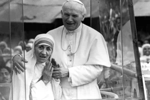Pave Johannes Paul II og Moder Teresa i pavemobilen i Calcutta i 1986