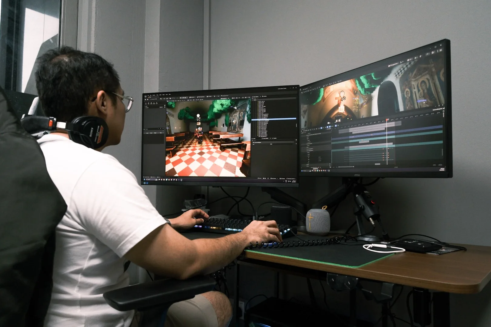En animator arbejder på en 3D-scene til The Francis Chronicles på Cantiva Studios’ kontor i Singapore.