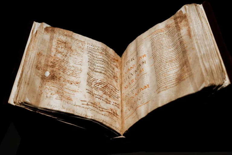 Fragment af et manuskript fra det 6. århundrede, som blev æret som relikvie.
